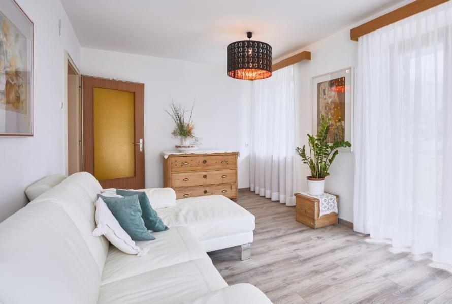 Apartmenthaus Haringer Novacella Экстерьер фото